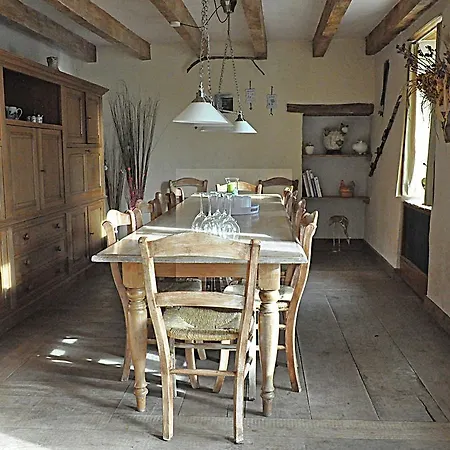 Wellness Boerderij Villa Montaigu-le-Blin